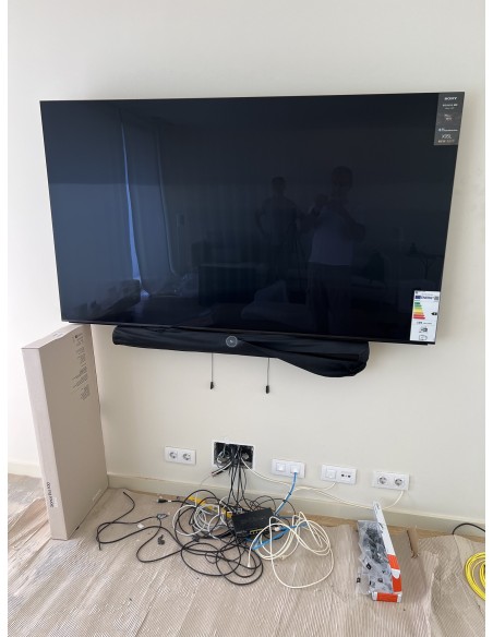 Instalación Cine en Casa "Sonos + Sony OLED 4K + Hue"