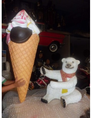 Oso polar con helado