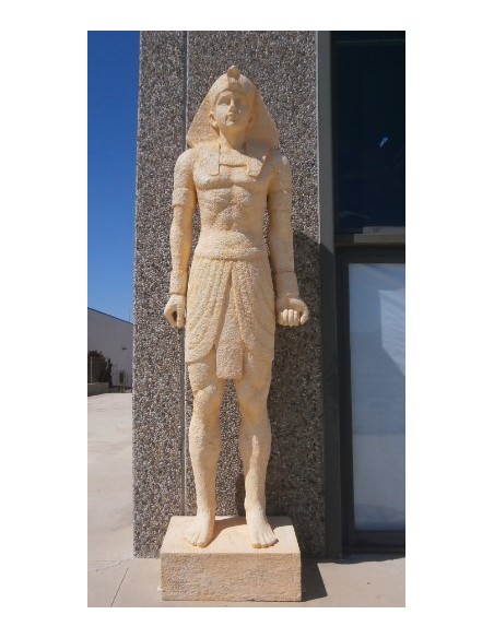 Guarda egipcio gigante