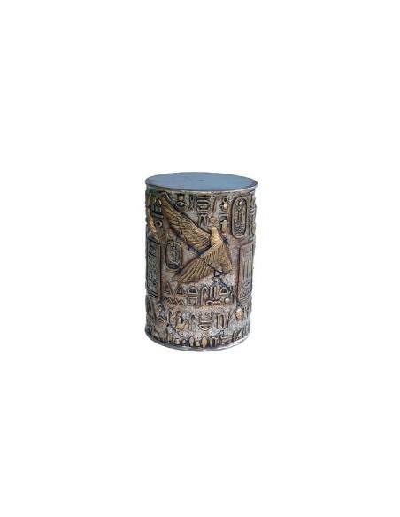 Columnas egipcias con estantes