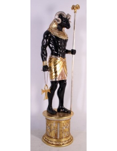 Dios egipcio Knum "en pedestal"