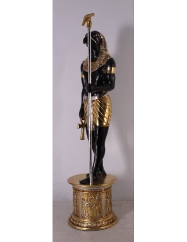 Dios egipcio Horus "en pedestal"