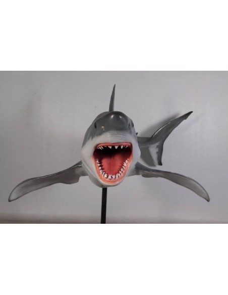 Tiburón blanco (en pedestal)