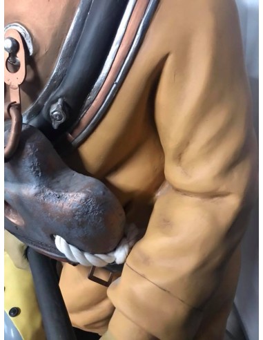 Buzo con escafandra clásico