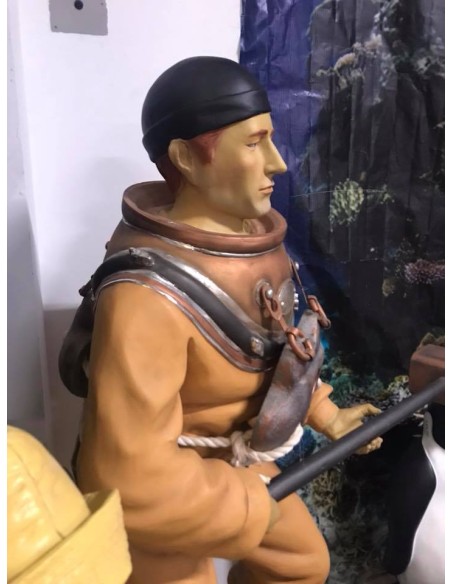 Buzo con escafandra clásico