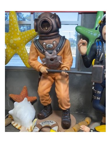 Buzo con escafandra clásico