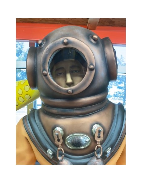 Buzo con escafandra clásico