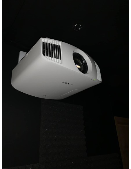 Instalación proyector Sony + Bowers & Wilkins