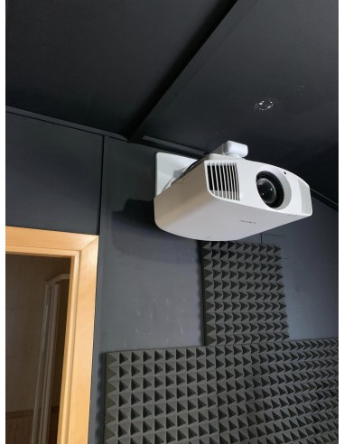 Instalación proyector Sony + Bowers & Wilkins