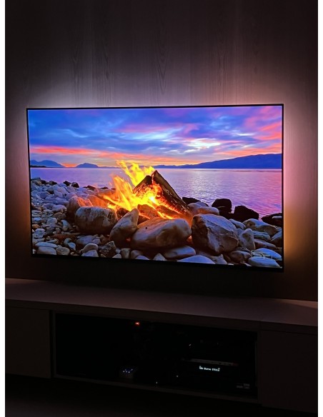 Cine en casa televisión Sony 4k B&W + Hue ambilight
