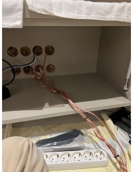 Cine en casa televisión Sony 4k B&W + Hue ambilight