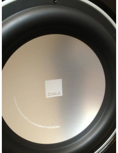 Cine en casa Denon con Monitor Audio y TV Samsung