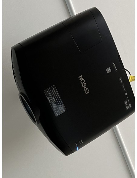 Cine en Casa Marantz con Wharfedale y Epson 4k