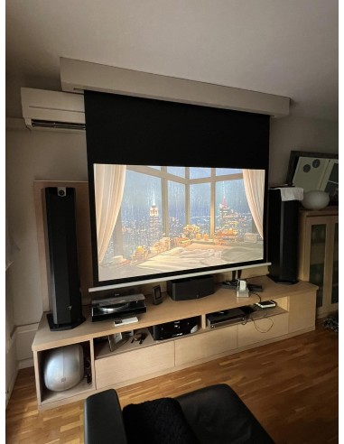 Instalación proyector Optoma 4K y soporte Arakno