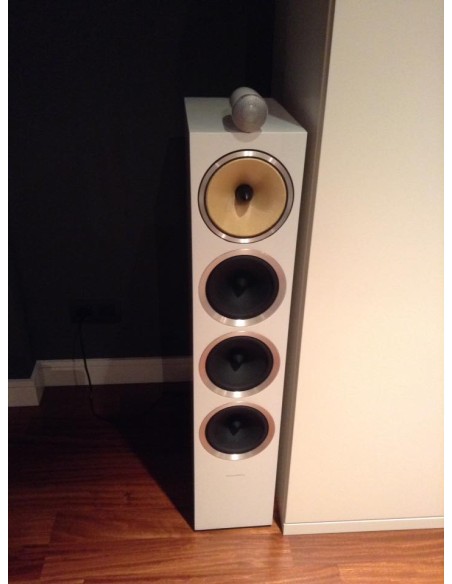 Sistema estéreo B&W con Rotel