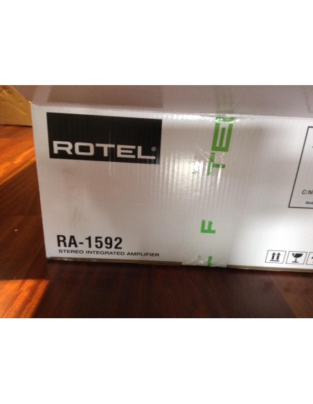 Sistema estéreo B&W con Rotel