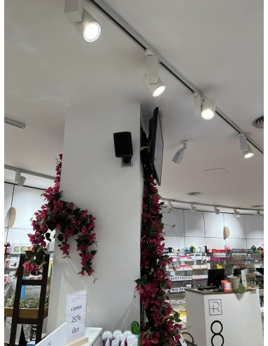 Sistema hilo musical con Sonos en farmacia