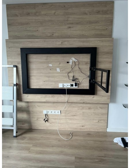 Colgar televisión (soporte motorizado)