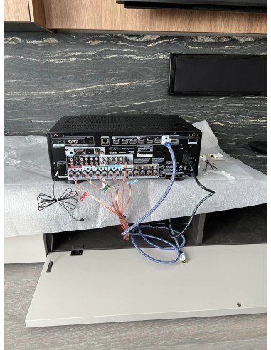 Instalación cine en casa con TV Sony 4K, AV Marantz y Sonus Faber