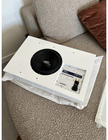 Instalación cine en casa con TV Sony 4K, AV Marantz y Sonus Faber