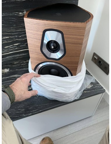 Instalación cine en casa con TV Sony 4K, AV Marantz y Sonus Faber