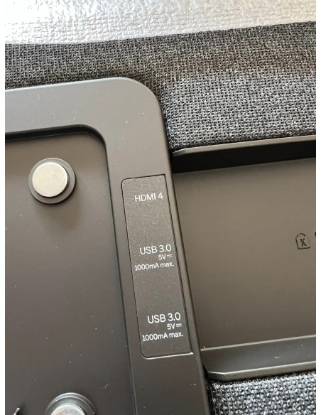 Cine en casa TV Loewe 4k + barra de sonido