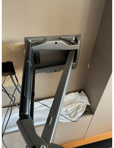 Cine en casa TV Loewe 4k + barra de sonido