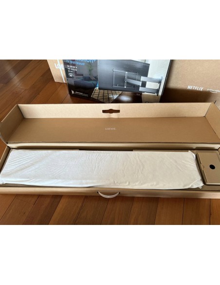 Cine en casa TV Loewe 4k + barra de sonido