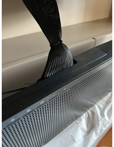 Cine en casa TV Loewe 4k + barra de sonido