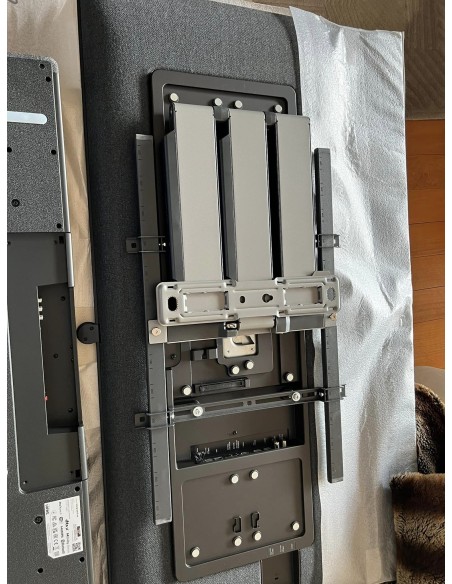 Cine en casa TV Loewe 4k + barra de sonido