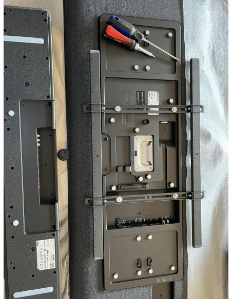 Cine en casa TV Loewe 4k + barra de sonido