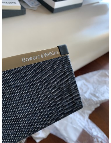 Cine en casa TV Philips 65" B&W con Marantz