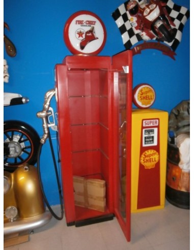 Surtido gasolina armario vintage