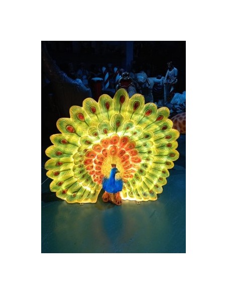 Pavo Real con luz