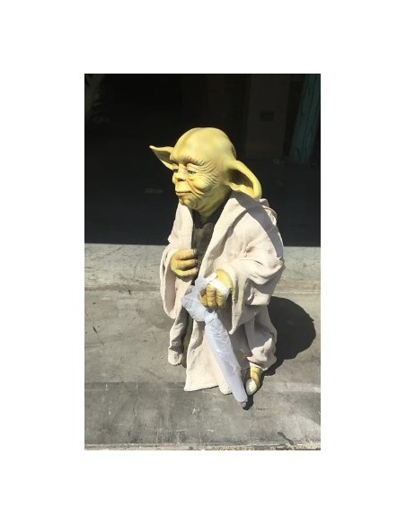 figura a tamaño real maestro yoda star wars life size figure
