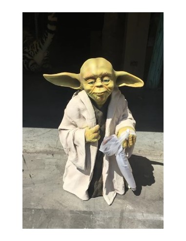 figura a tamaño real maestro yoda star wars life size figure