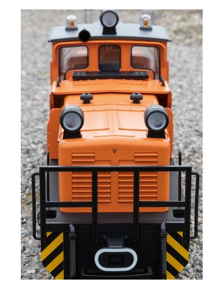 Locomotora diesel limpiavías