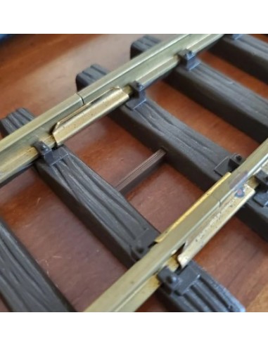 Clips sujeción entrevías (28 unidades) LGB 11500