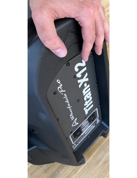 TITAN-X12 NEGRA IP-54 WHARFEDALE PRO