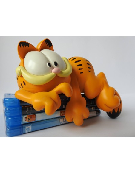 Garfield figure resin