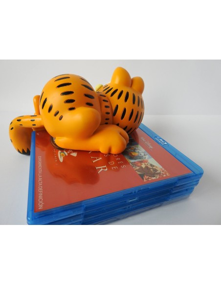 Garfield figure resin