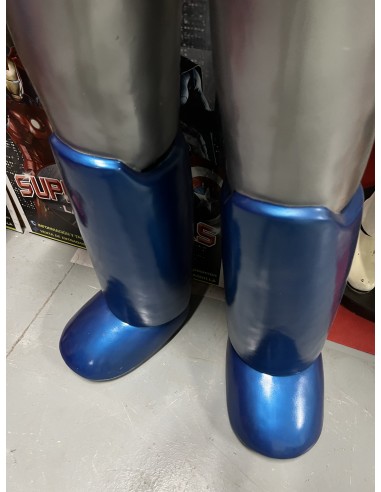 hermes cinema figura a tamaño real personaje de animacion  mazinger z