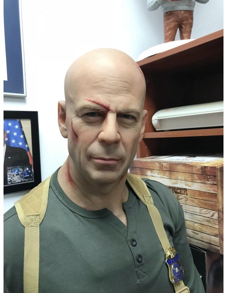 Die Hard "John McClane"  Bruce Willis