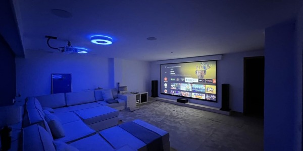 La importancia de la iluminación en una sala de cine en casa: crea una experiencia inmersiva real